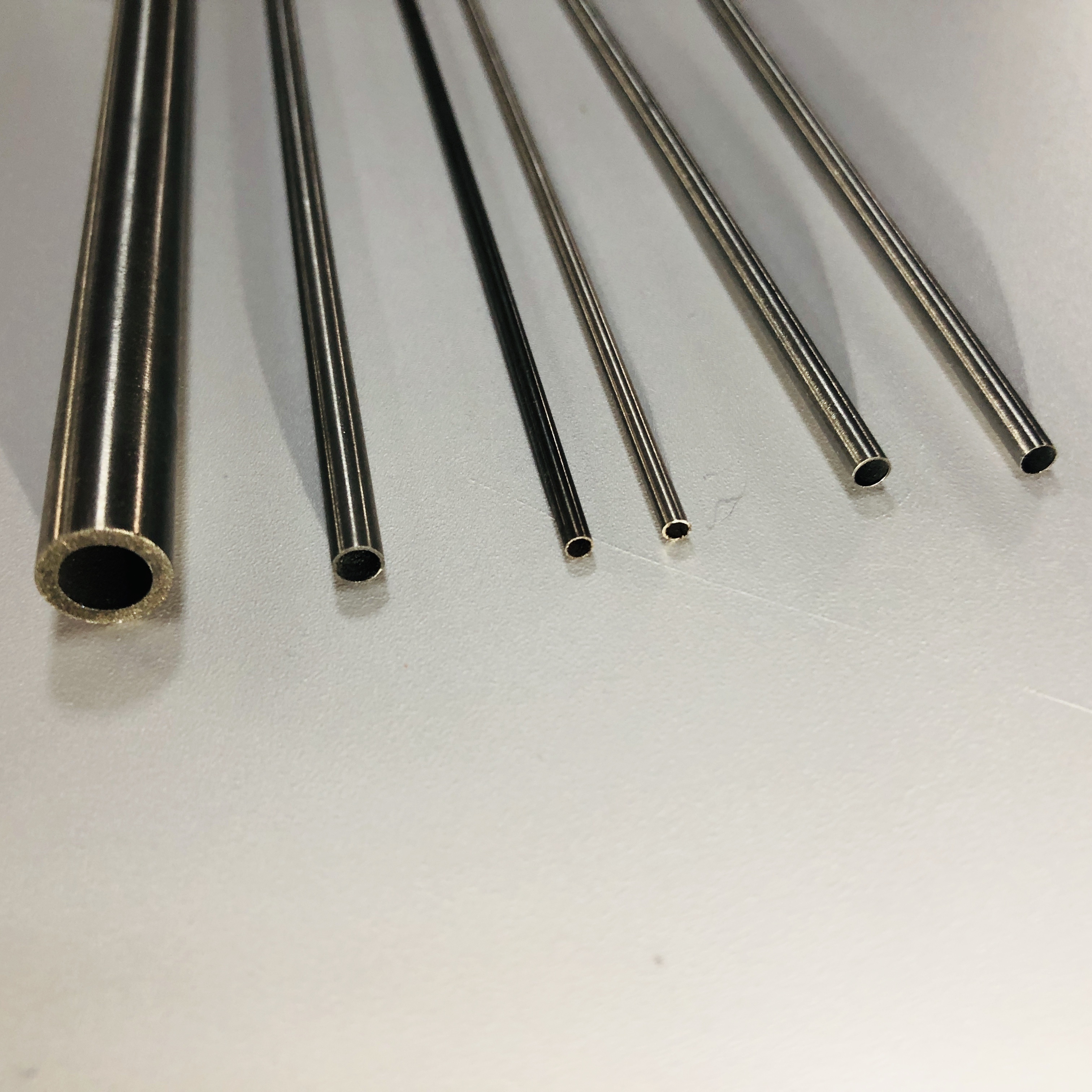 Price per kg Shape Memory Alloy ASTM F2063 Ti-Ni Alloy Nitinol tube Price