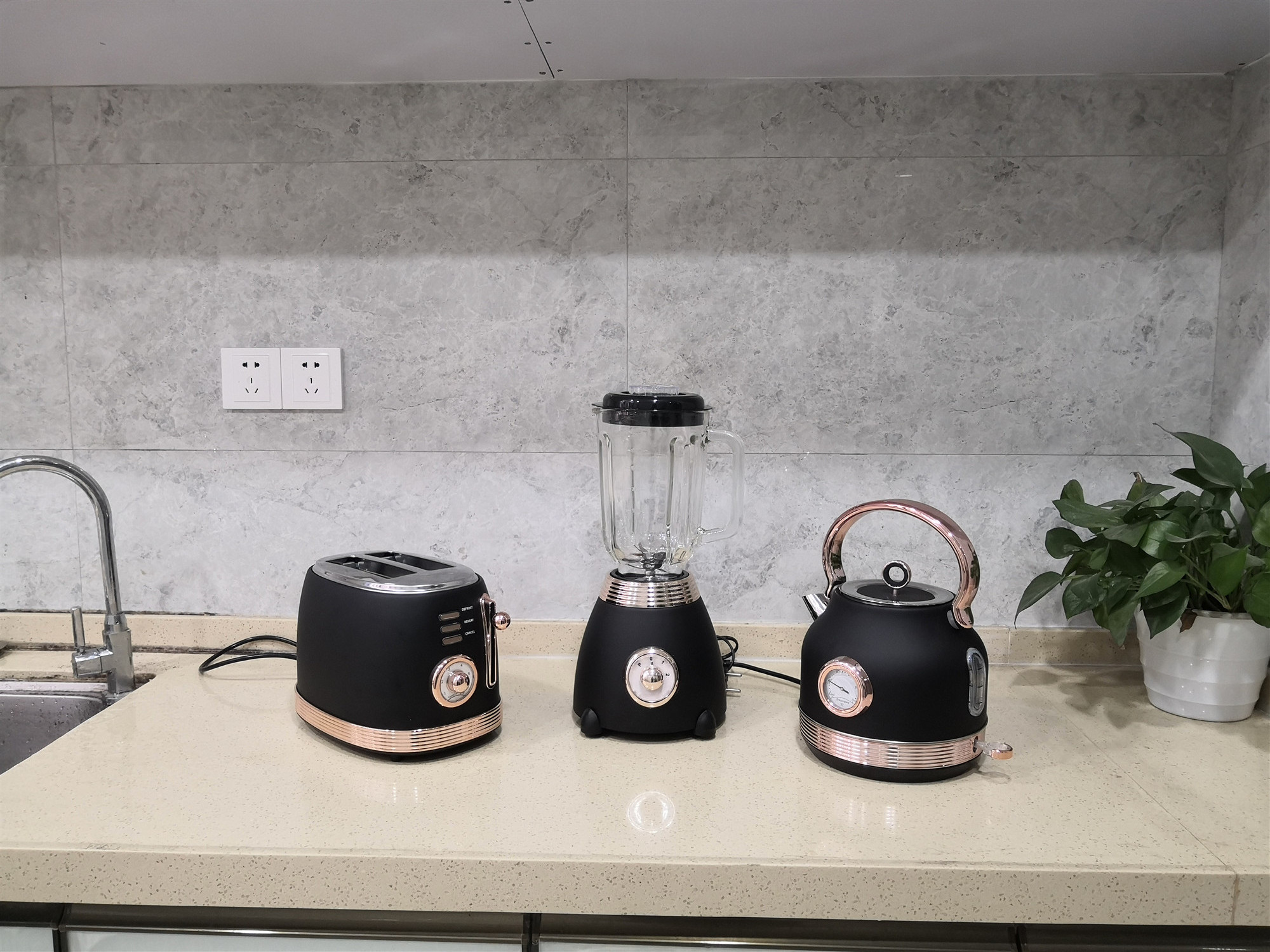 Rose gold electric Kitchen appliances retro set 1.7L kettle & 2 slice toaster & 1.5L blender