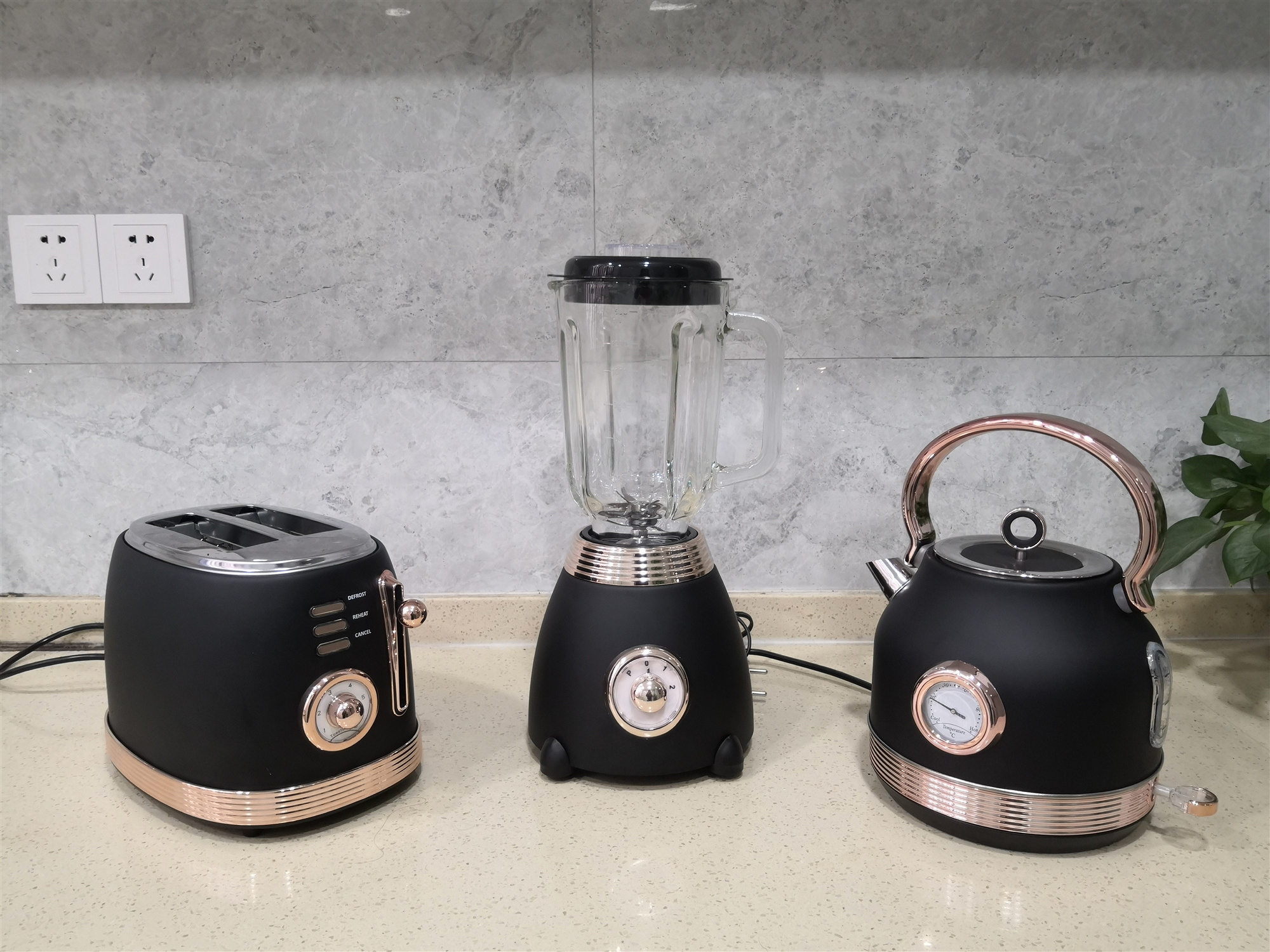 Unique rose gold electric Kitchen appliances retro set 1.7L kettle & 2 slice toaster & 1.5L blender