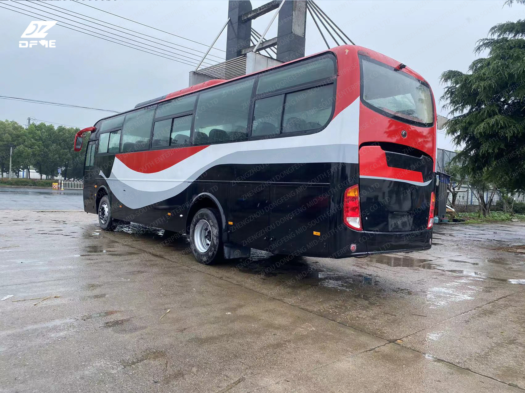 Good condition luxury coach bus 60 50 seats used buses for sale