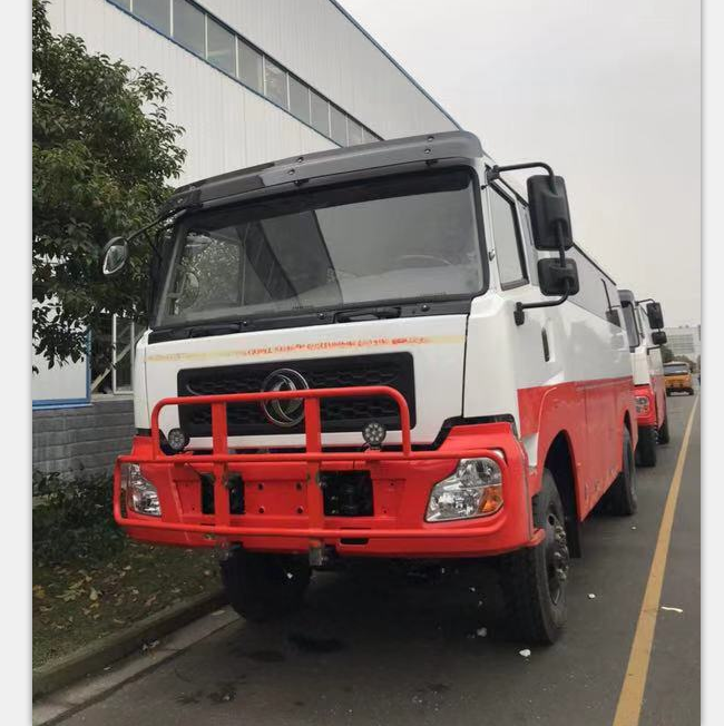 Dongfeng Brand New EQ6750ZT 30 seats  4X4 4WD Medium Size Bus