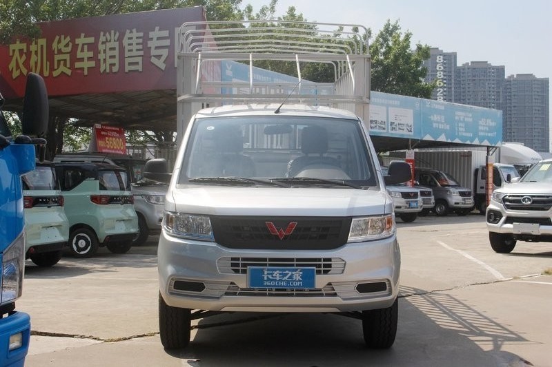 Wuling Rongguang small card 1.5L 107 horsepower gasoline 3.005 meters water food delivery truck used small trucks