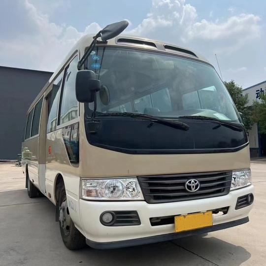 Luxury gasoline mini bus toyo ta coaster 30 place seat toyo ta 25 seater coaster bus for sale