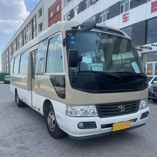 Luxury gasoline mini bus toyo ta coaster 30 place seat toyo ta 25 seater coaster bus for sale