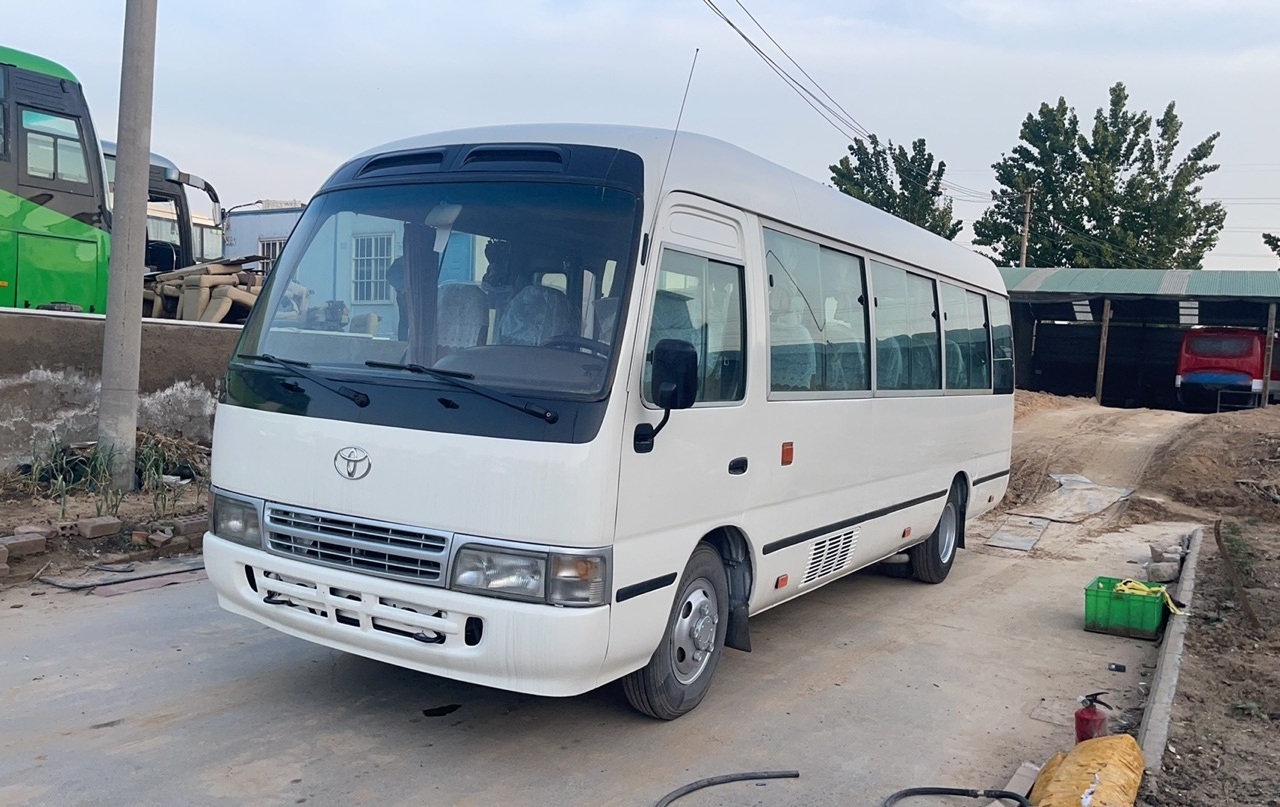 Well refurbished Used Toyota Coaster 19 Seats Small Passenger Coaster Bus Toyota Coaster For sale