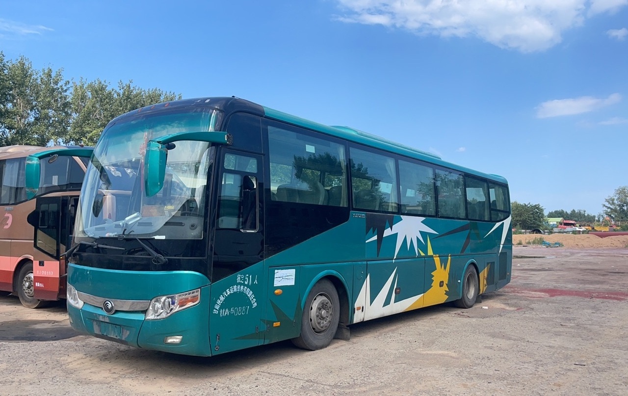 Customized Higer Used Bus Good Price and 50 Seater Coaches Second Hand Autobus De Transport Public for Sale