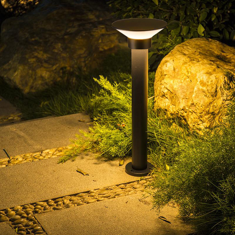 2023 Creative design lantern lamp integrated community park outdoor high quality waterproof solar garden bollard light