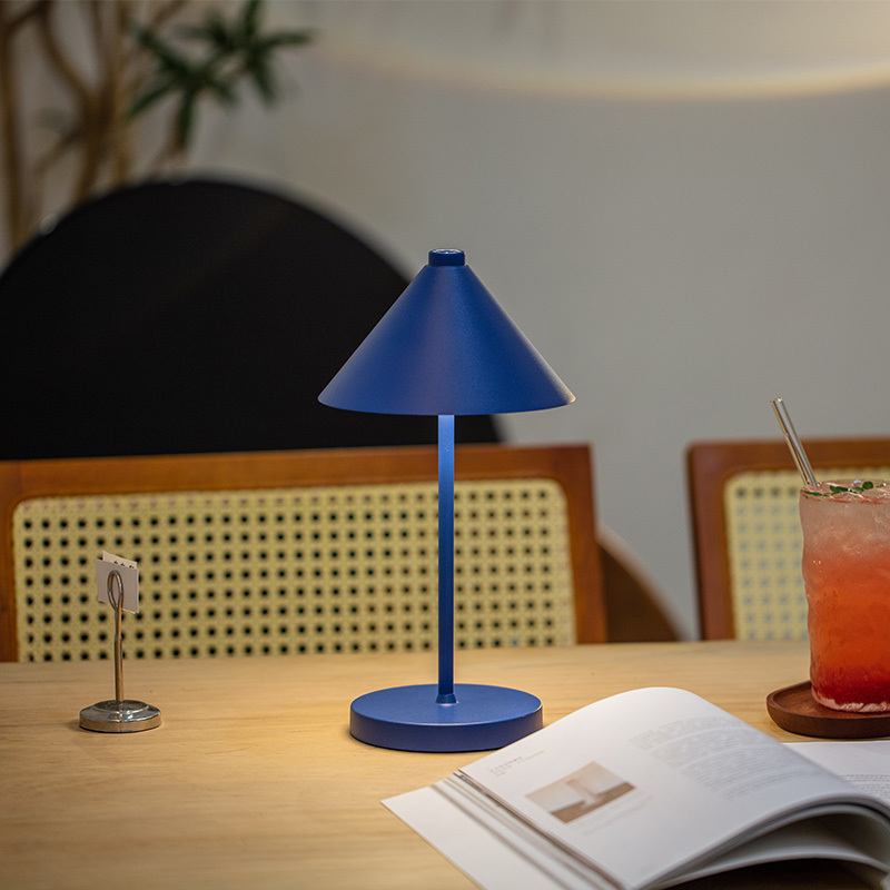 new design smart portable usb black table lamp dimmable luxurious cordless restaurant table lamp