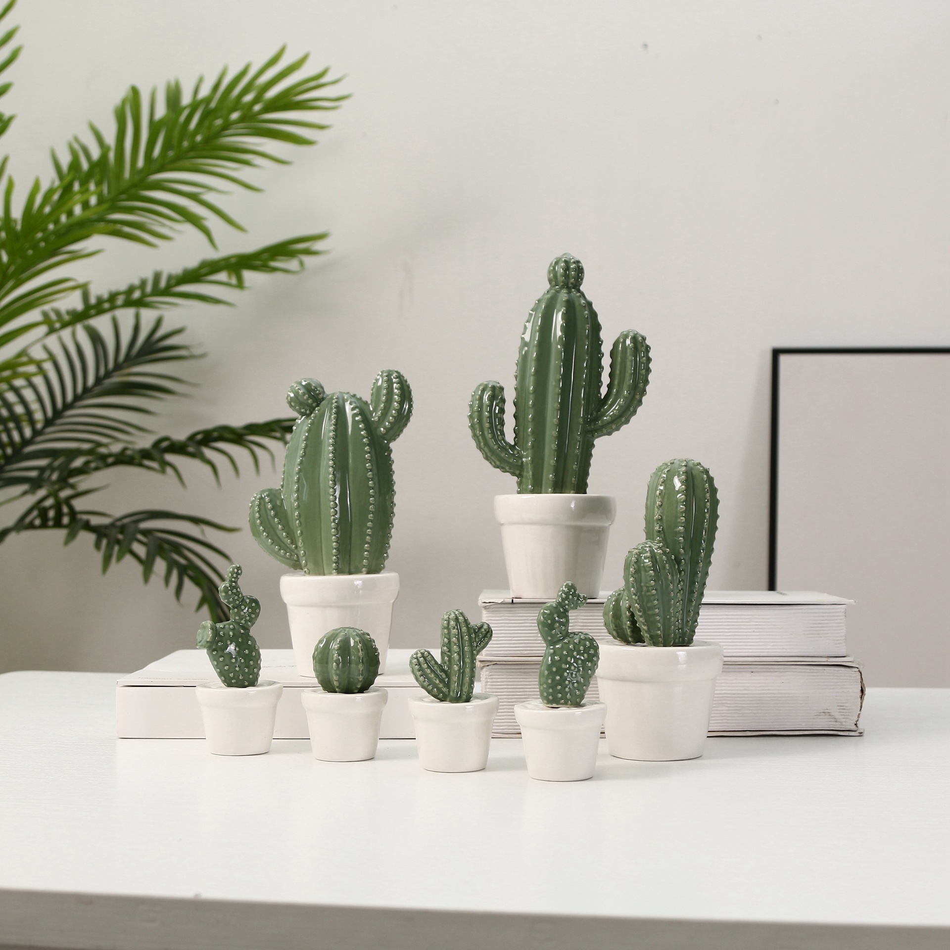 Simple ceramic ornaments simulation cactus cactus plant potted ornaments for office living room home decorations