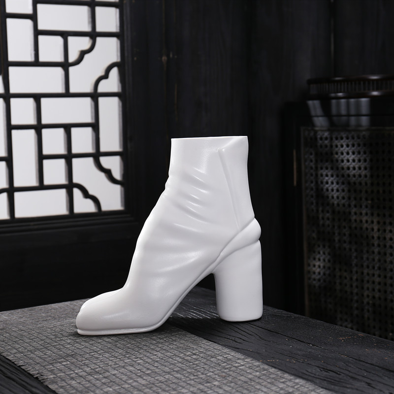 Creative boots high heels vase resin white artificial shoe vase flower fashion art for home table decor gift