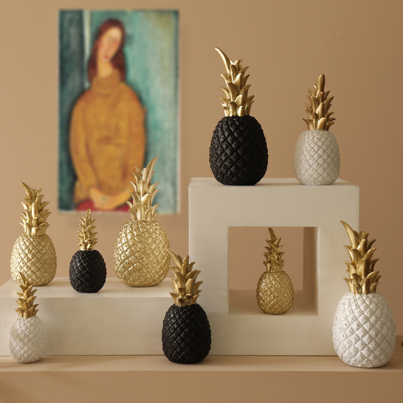 Nordic creative resin ornaments golden pineapple Christmas decorations for living room TV cabinet desktop small decoration