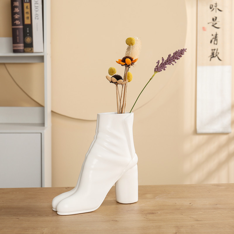 Creative boots high heels vase resin white artificial shoe vase flower fashion art for home table decor gift