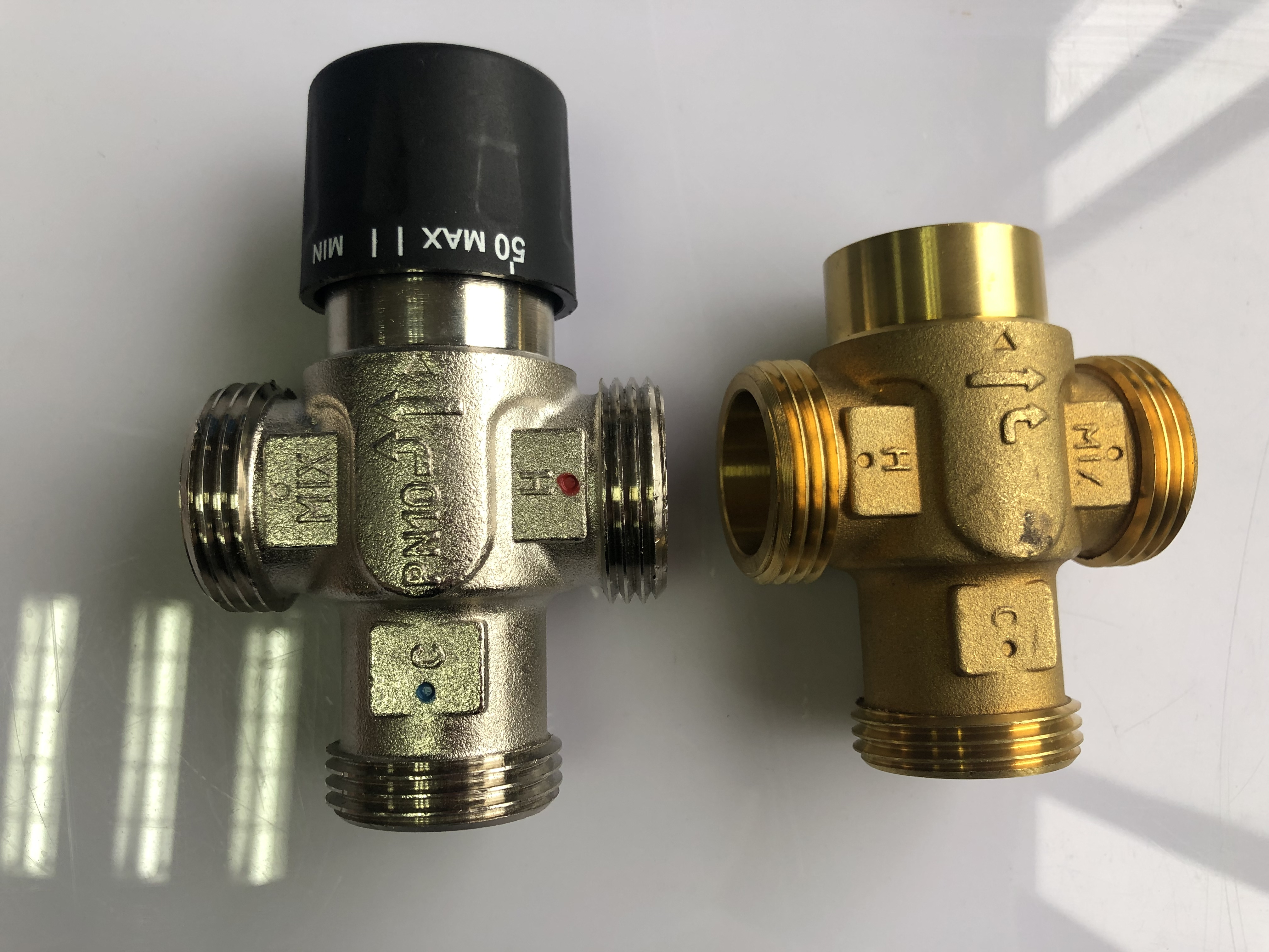 Brass Thermostatic Mixing Valve Water Temperature Pipe Basin Thermostat Control Thermostatic Mixing Valve