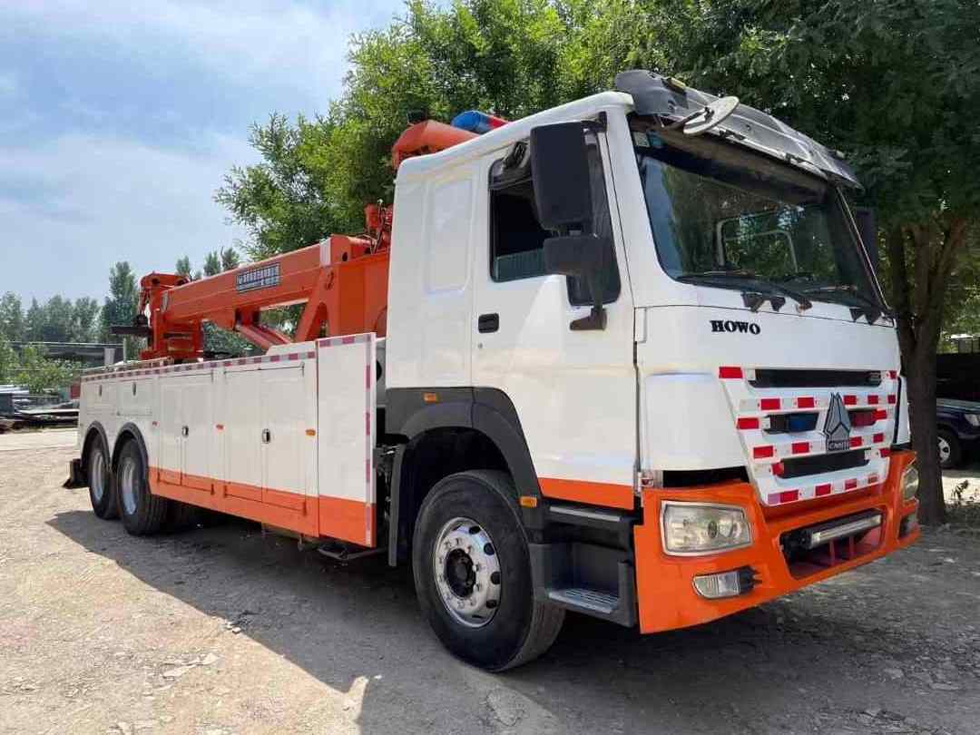 China Sinotruk Howo 70 Tons Wrecker Tow Truck 20Ton Rotator Towing Wrecker Truck Tow Truck Wrecker