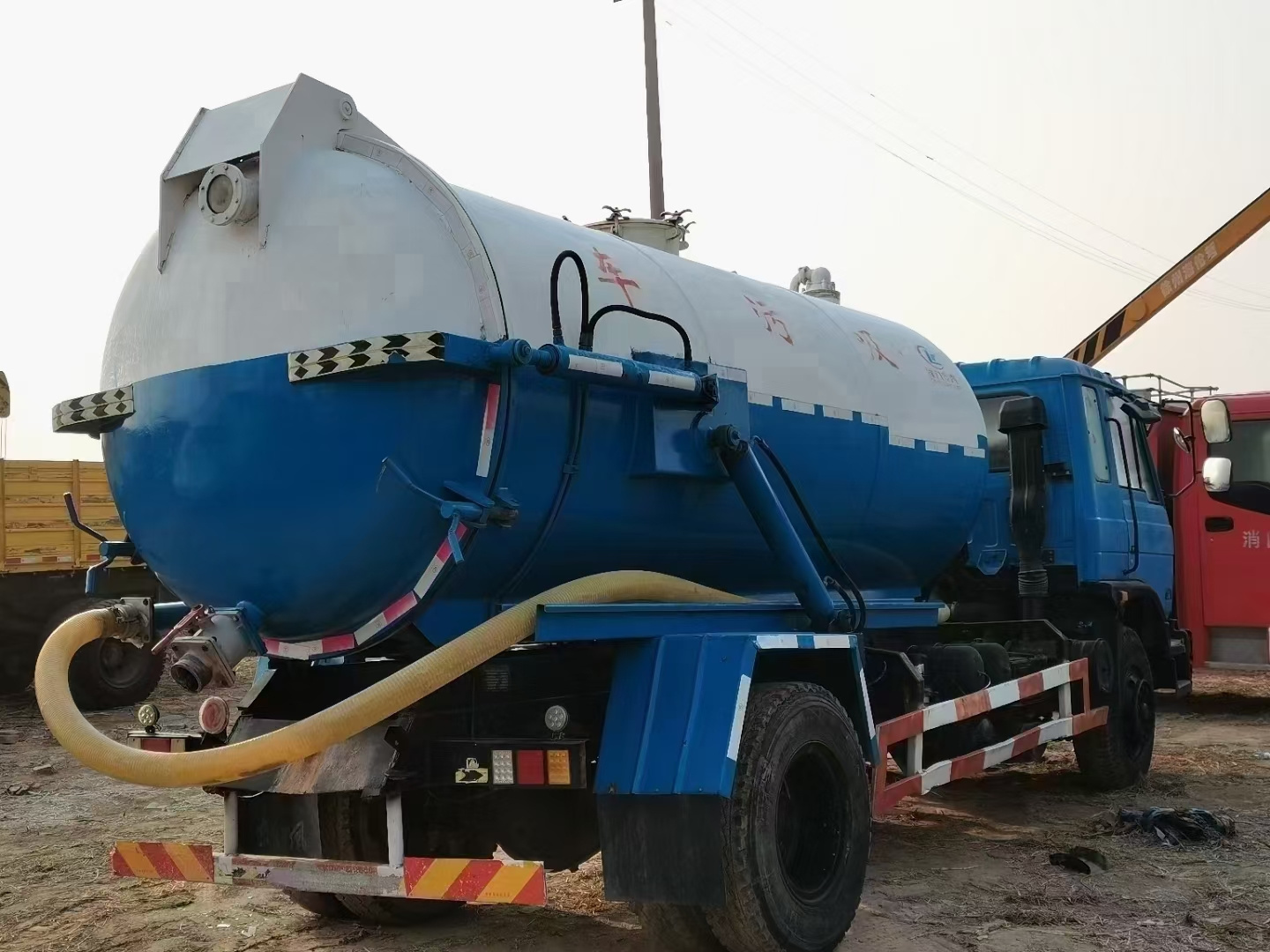 Mini /Small Vacuum Suction Sewage Truck Selling Price For Sale