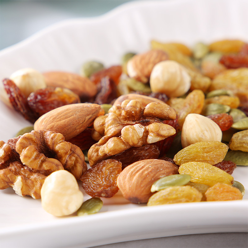 Daily nuts snacks almond cashew raisin Mixed nuts