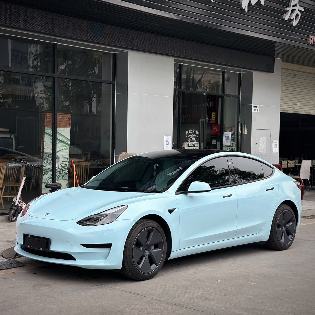 CARKOO Ultra Gloss Crystal Gulf Blue Car Color Change Vehicle Wrapping Film Auto Wrap Vinyl For Tesla