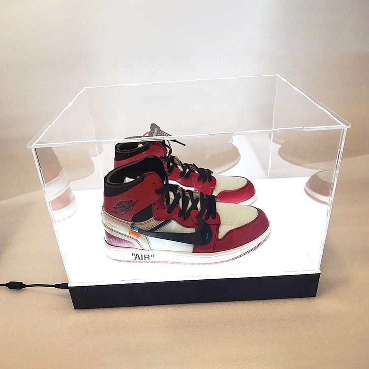 Customized LED Powered Lights Basketball Shoes Clear Acrylic Display Cases for Sports Memorabilia Products Storage Showcase