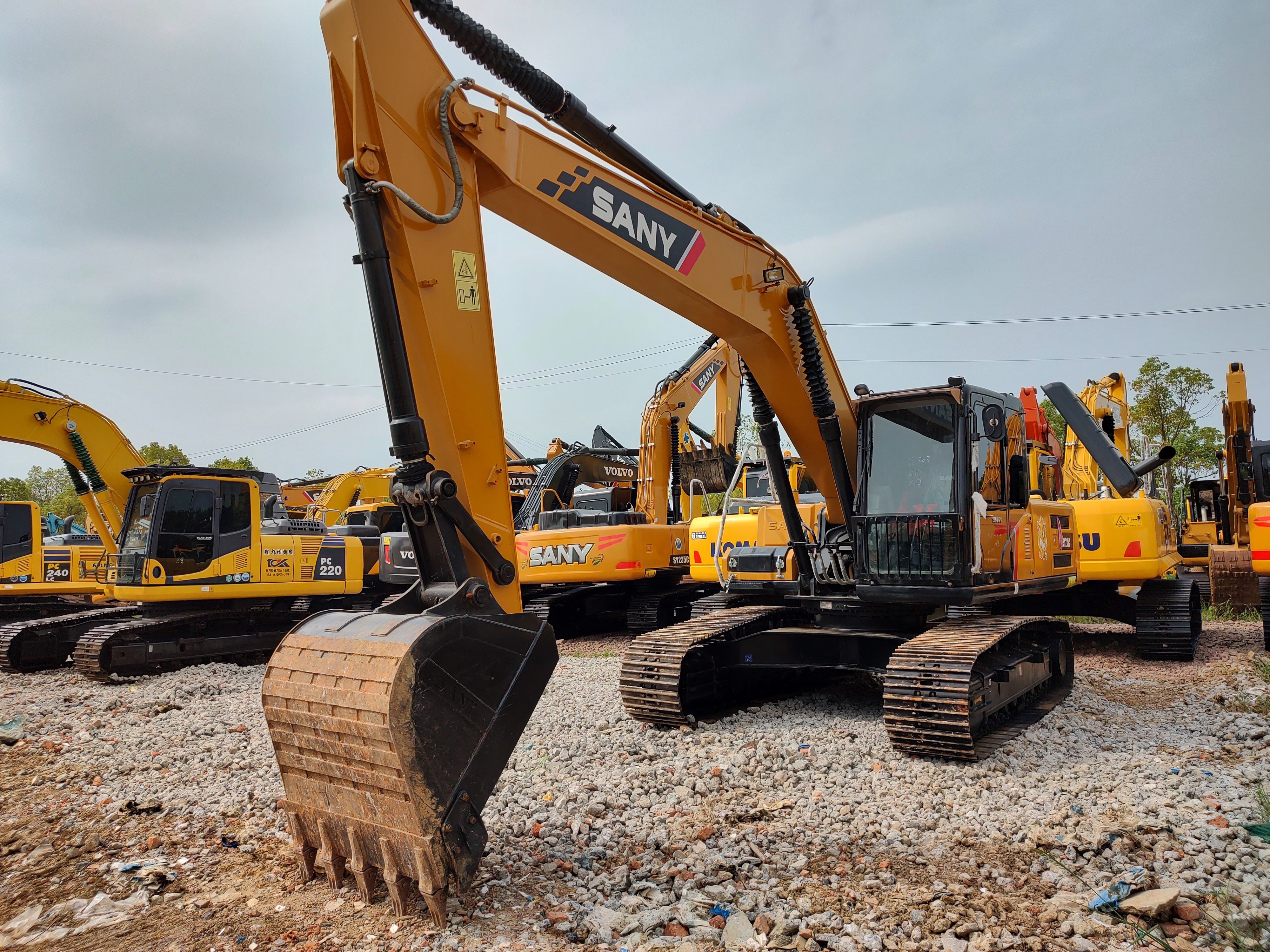 Used Caterpillar CAT320D Excavator Komatsu 200-7 Hyundai 220-9 Hook 360 450 Excavator