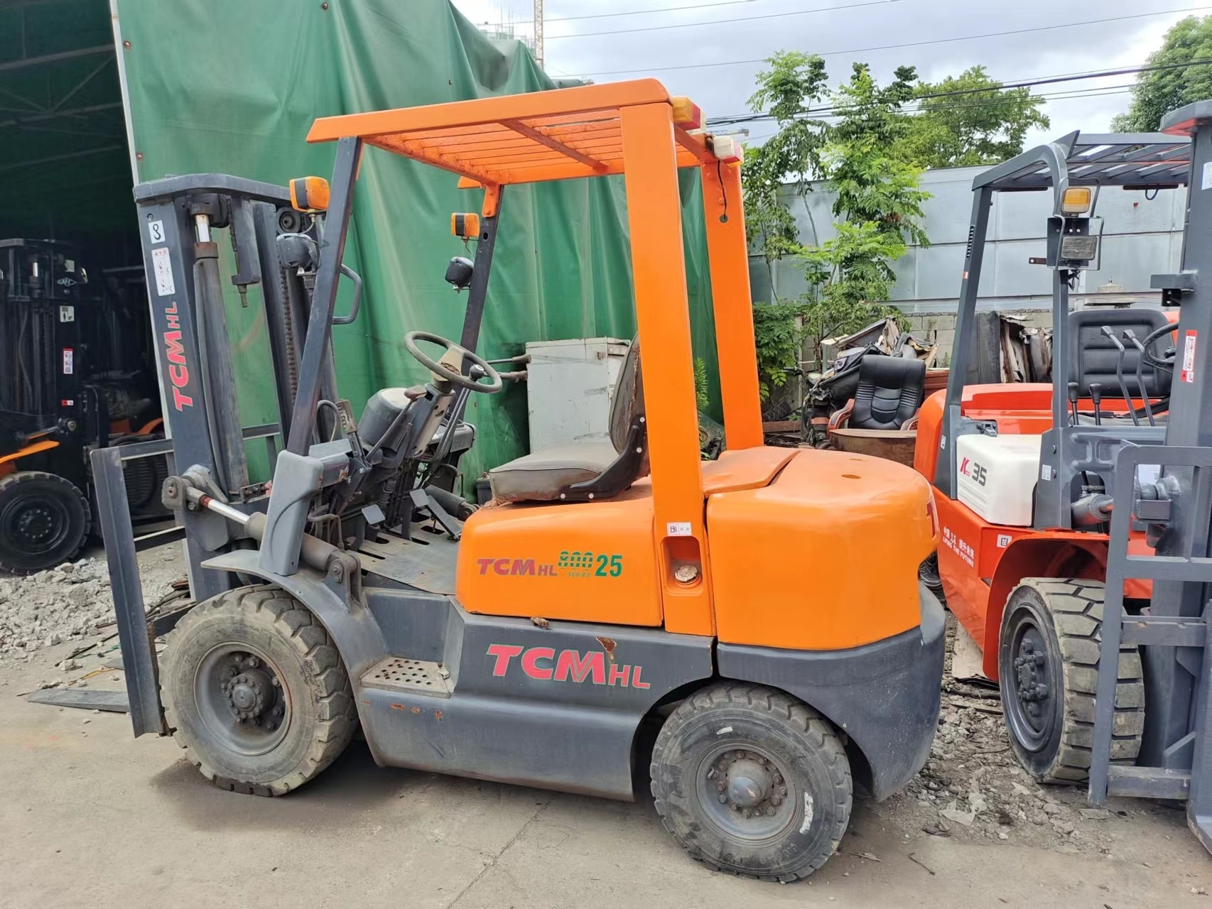 1.5 ton 2 ton 2.5 ton 3 ton 3.5 ton 4 ton 5 ton Solid Tire Side Shift Diesel Forklift  Brands of HELI    Used Forklifts