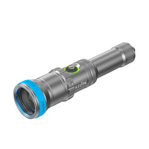 Weefine SZ1500 Zoom Diving 1500 lumens 6500K side switch smart focus 1 beam angle 10-55 underwater flashlight with 18650 battery