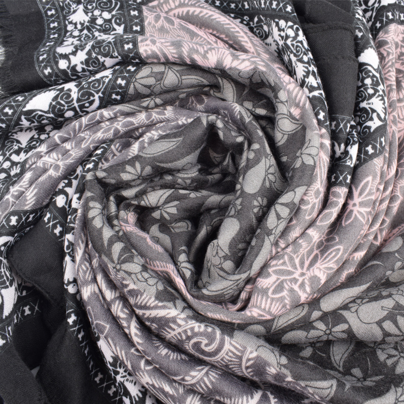 Wholesale 2020 latest printed hijab scarf muslim cotton top quality black vintage cashew print women pakistan scarf