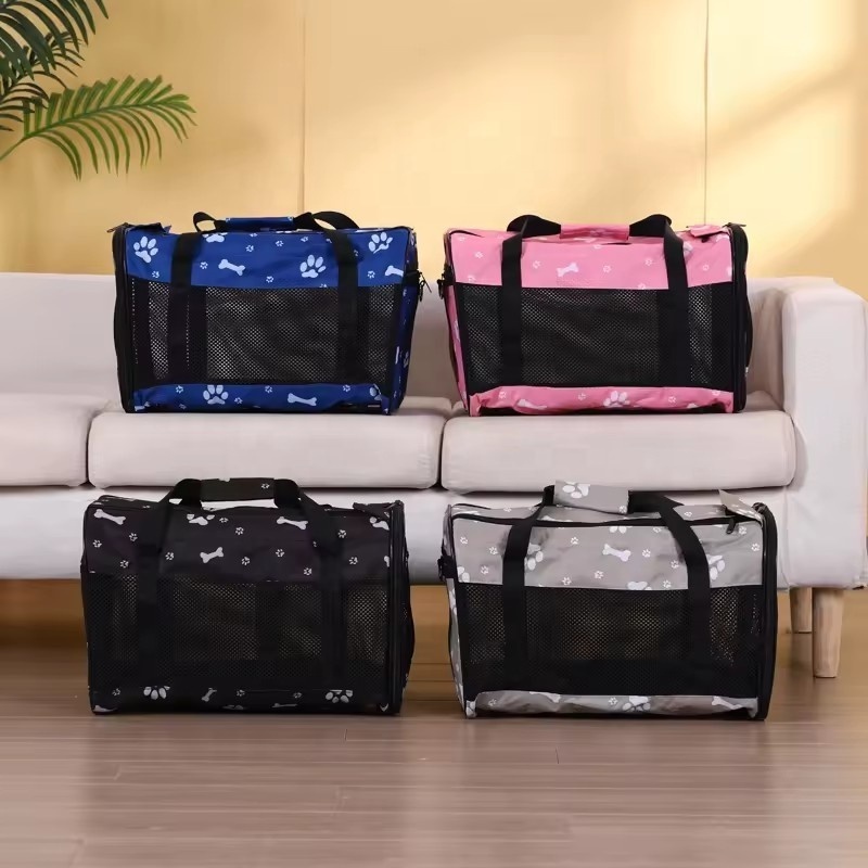 Wholesale Custom Large Capacity Foldable Travel Portable Breathable Cat Bag Dog Bag Pet Carriers Pet Cages Carriers