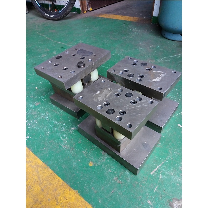 APEC Louver Punch and Die for punching machine Louver punching mold