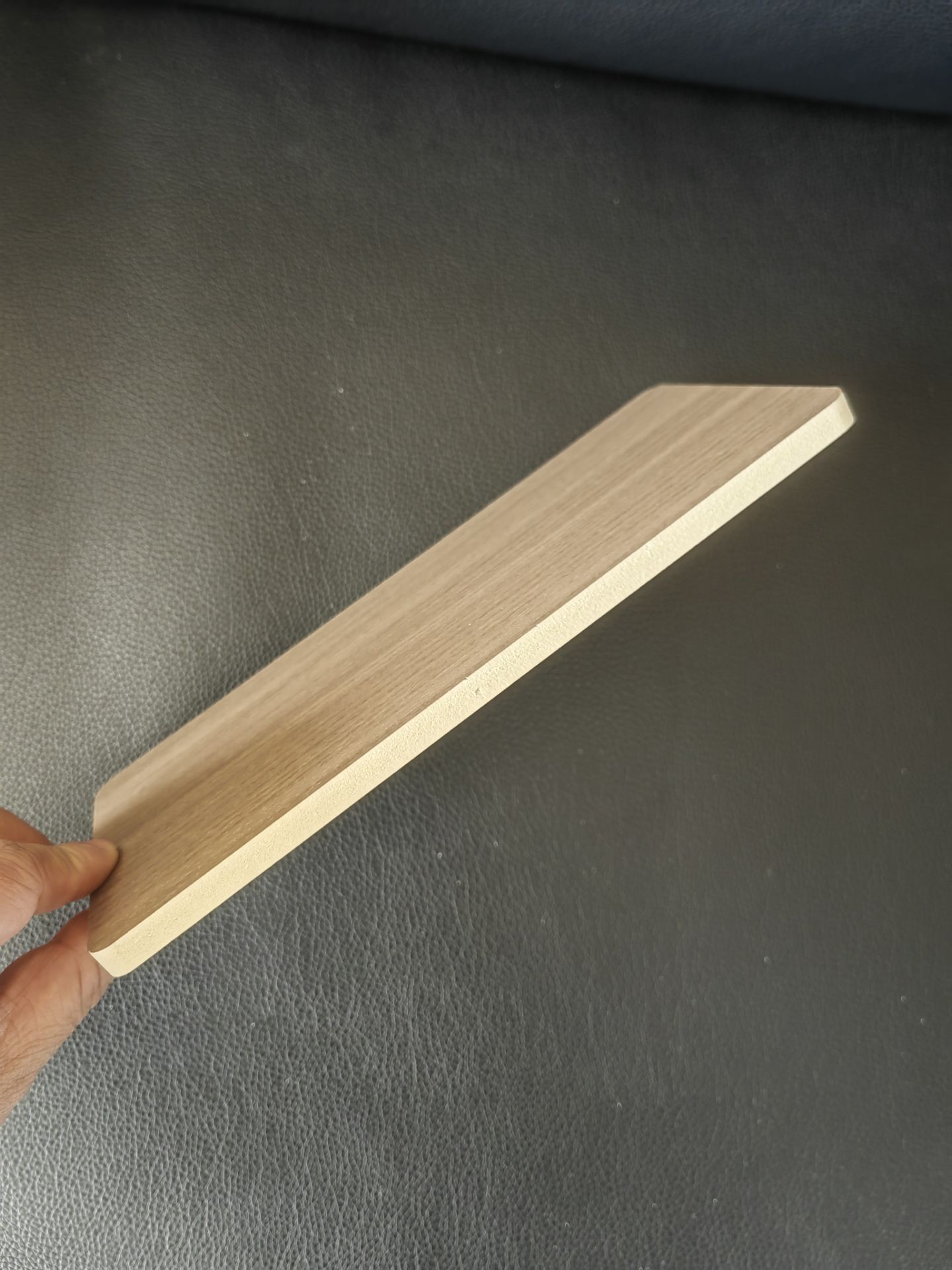 5mm 8mm MDF Wood Veneer Carbon Core Polyester Composite Panels