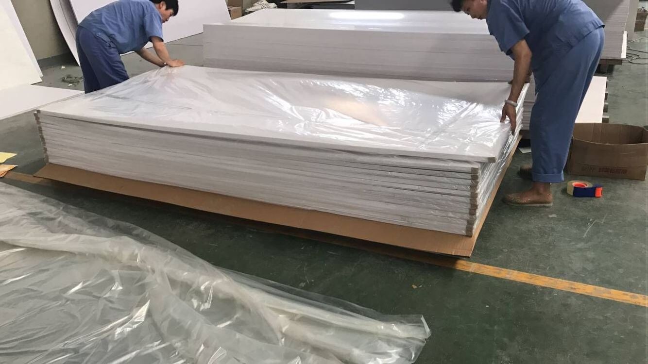 High Quality PVC Foam Sheet Low Density/High Density from 0.4~0.8