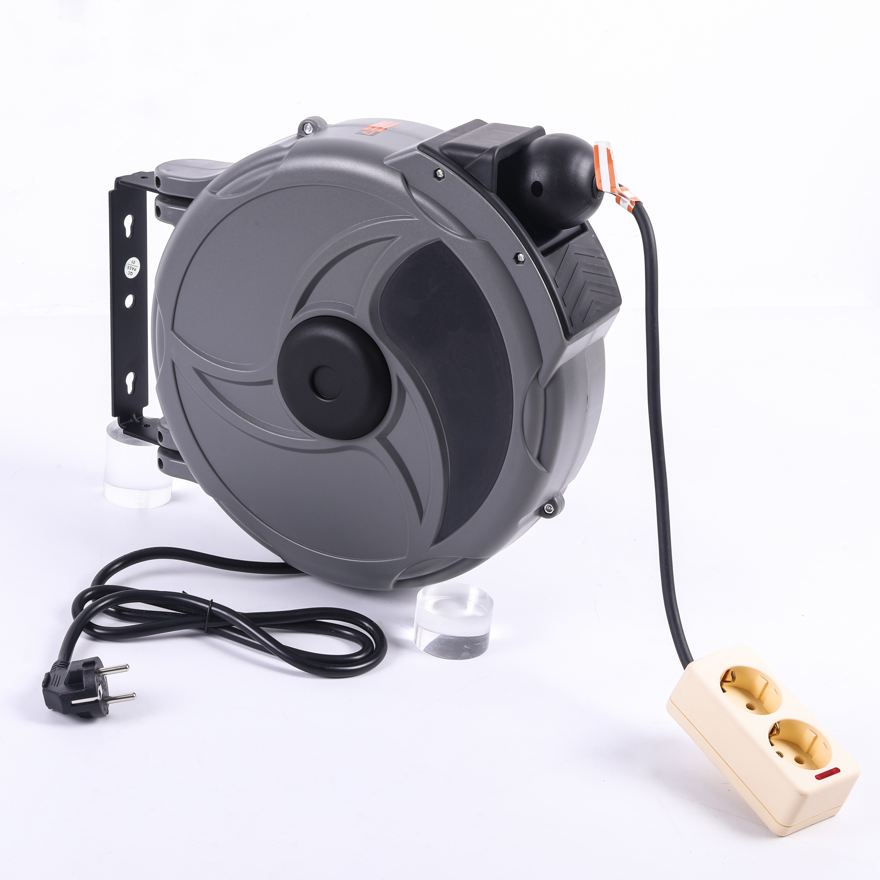 Customization European-style reel power cord automatically retractable reel extension line reel winding