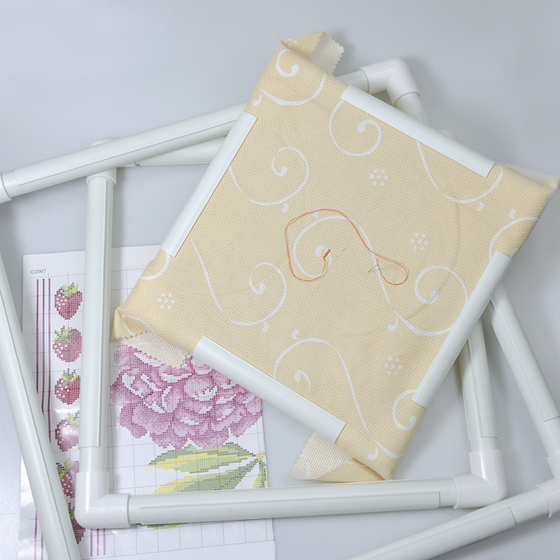 White PVC Tube Style Embroidery Frame Handheld Embroidery Frame Cross Stitch Frame