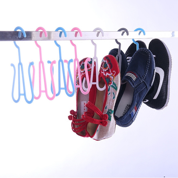 Plastic Shoe Dryer Hanger drying shoe rack creative double hook outdoor windproof hook