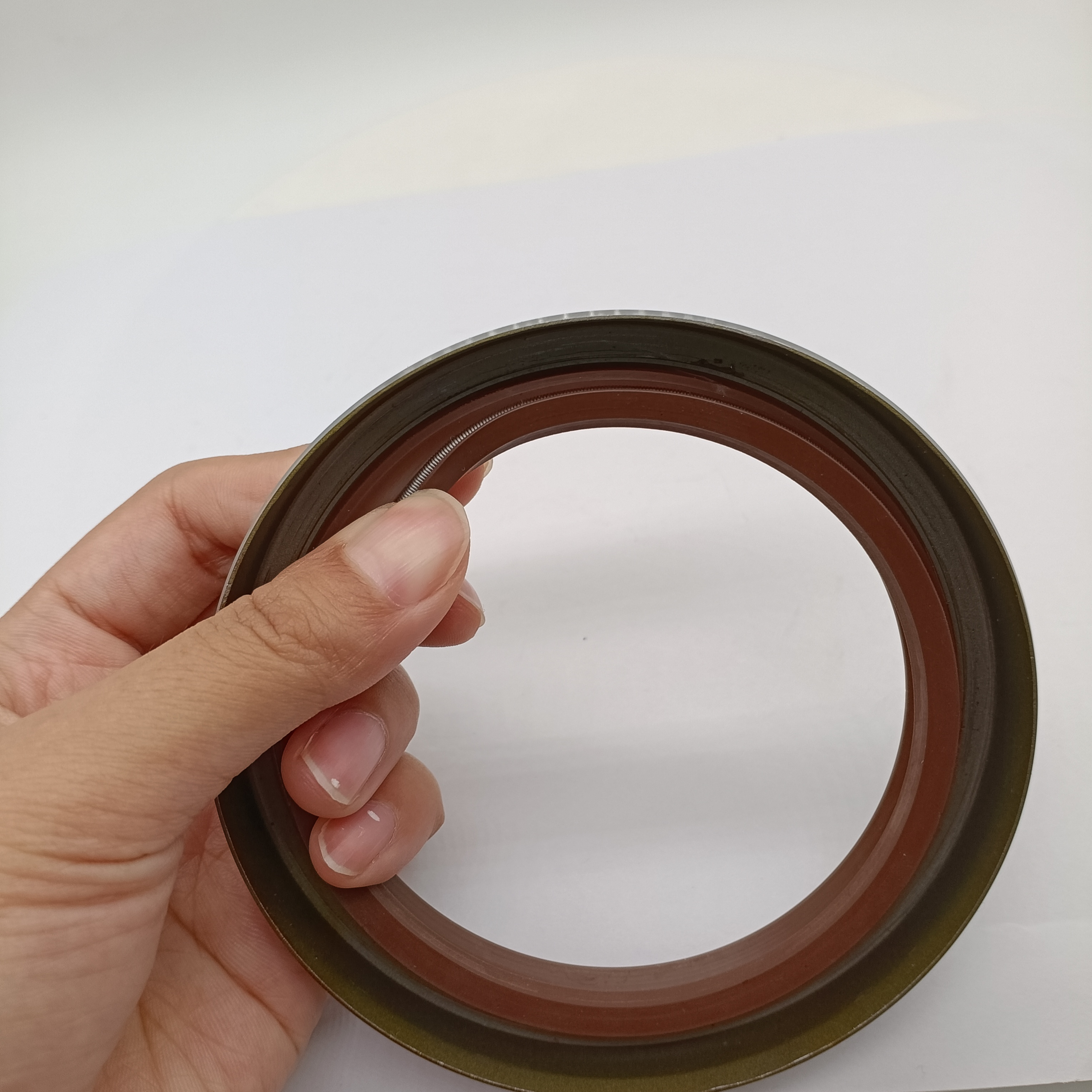 Metal TB FKM Brown Color Rubber Oil Seal