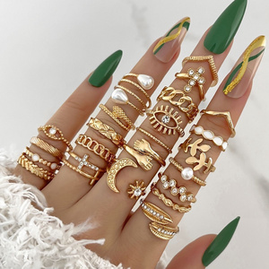 Bohemian Fashion Sun Moon Star Rings for Women Geometric Butterfly Leaf Pearls Ring Set Jewelry Party Accessories