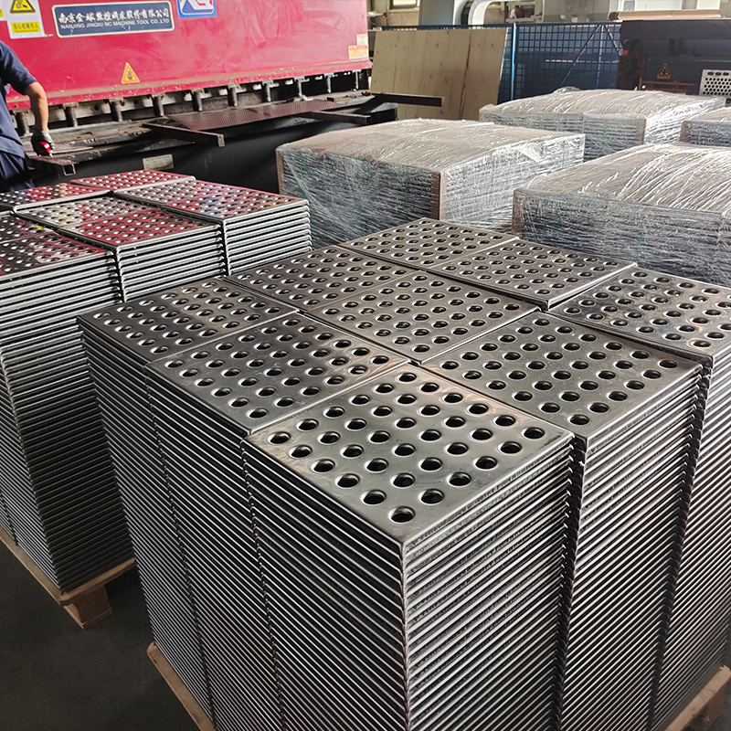 Factory direct sales low price high quality anti-skid plate can be used as stair treads