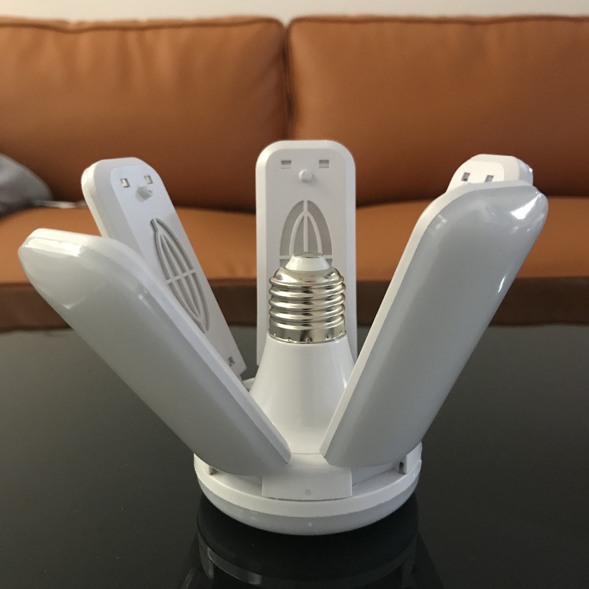 foldable lamp fan blade light 75w e27 led bulb led bulb fold-shaped deformable ceiling fan light with 5 leaf fan blade led bulb