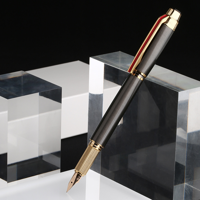 Gold Fountain Pen HERO-200E# High Quality Luxury Business Black Gold Color Engraving Brass Paint  made in China