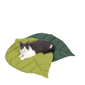 PiCiPaw Leaf Shaped Cotton Warming Cat and Dog Bed Mat Thicken Pet Warming Pad