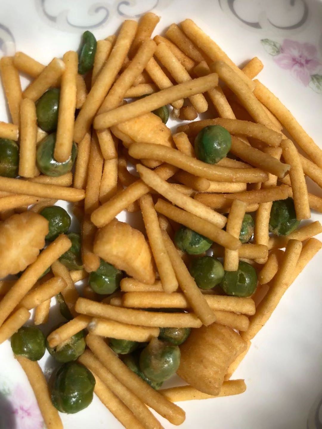 Vegan Delicious Mixed Fried Rice Crackers and Green Peas Party Snacks