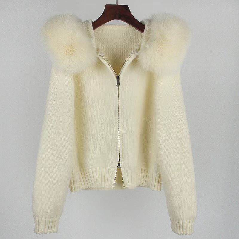 wholesale   Autumn  women sweater    knitted  Cardigan   with fox fur sweater .