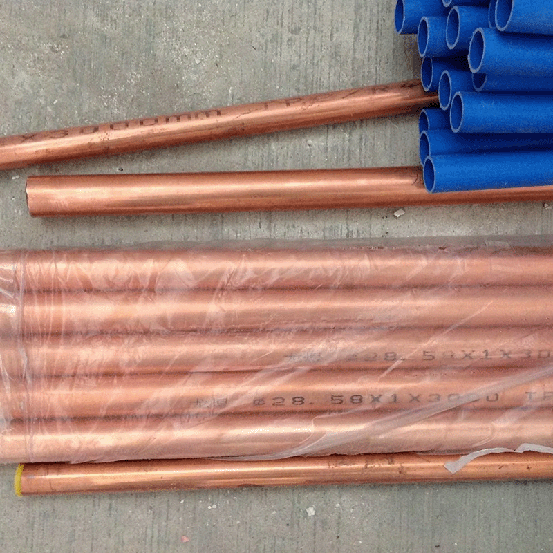 Copper heat pipe for cheap solar hot water heating