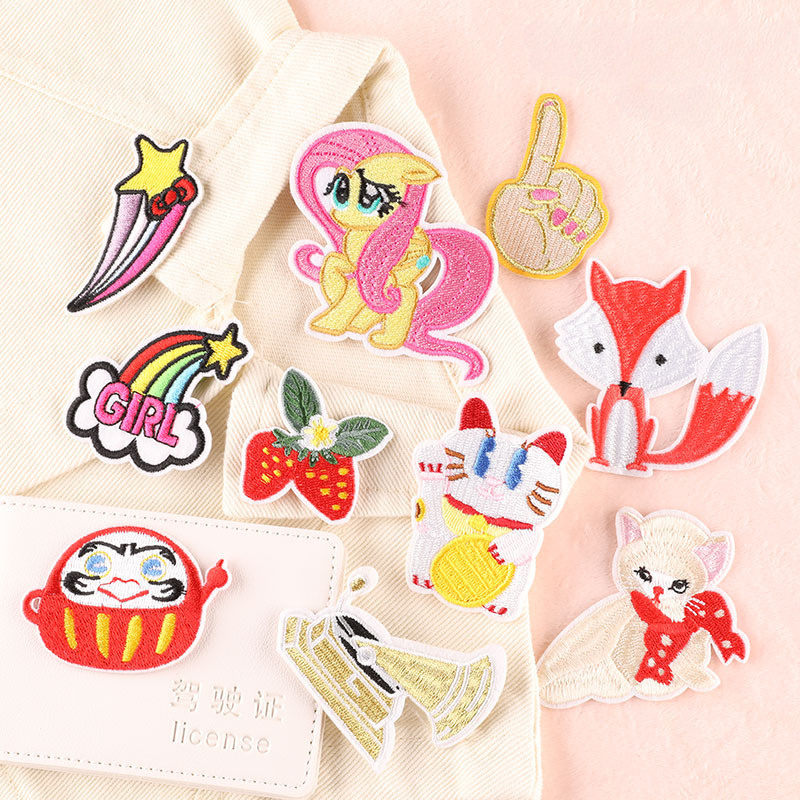 Chinese Patch Store Wholesale Machine Embroidery Cartoon Iron on Fabric Labels for Baby Clothes