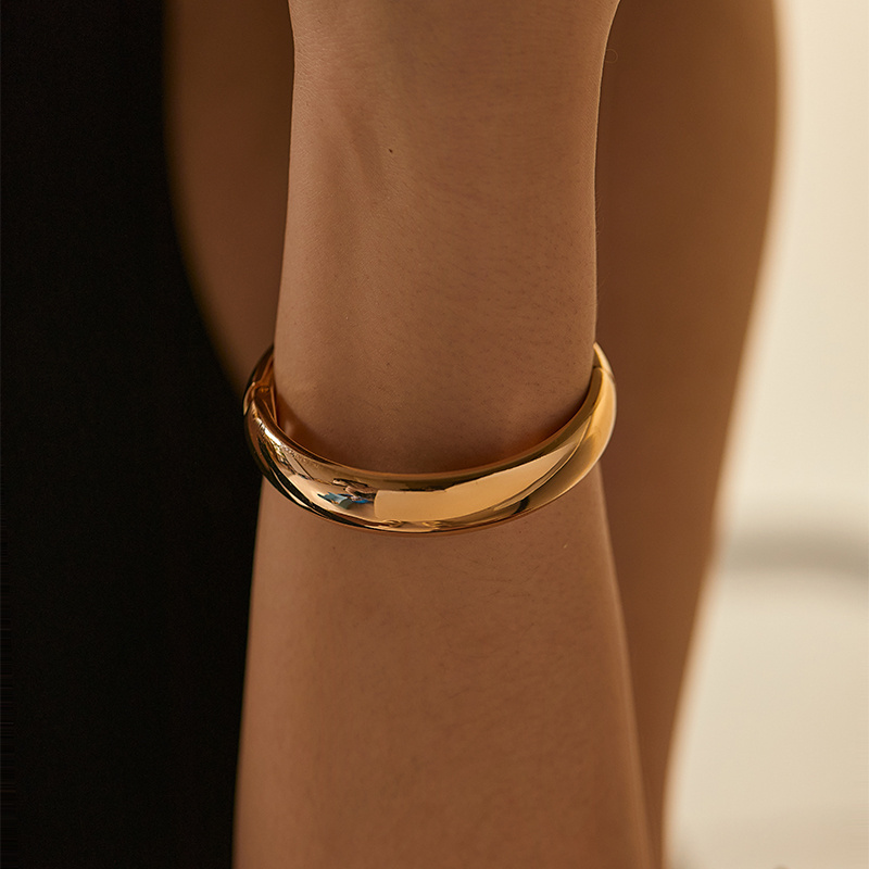 Best Selling Jewelry Bangle Bohemia Style Fashion Minimalist Glossy Women' s Gold Pleated Cuff High Quality Simple Bracelet