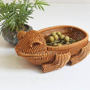 China factory Handmade Rattan Storage Basket Woven Hanging Organizers Frog Shape Plastic Dessert Fruit Vegetable Picnic Baskets