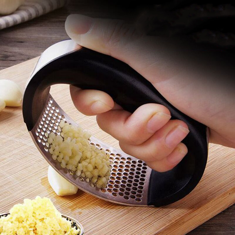 Garlic Press Stainless Steel Garlic Mincer Crusher Professional Kitchen Gadgets Garlic Chopper with Ergonomic Handle