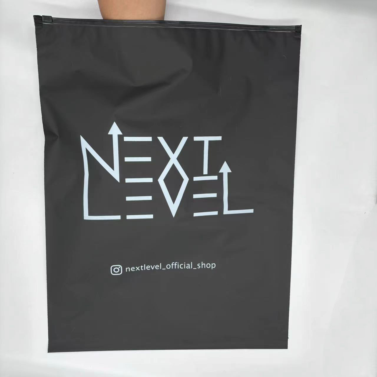 Custom LOGO Black T-Shirt Zipper Bag Plastic Packing Bags Ziplock Bags Frosted Swimwear Zip Lock