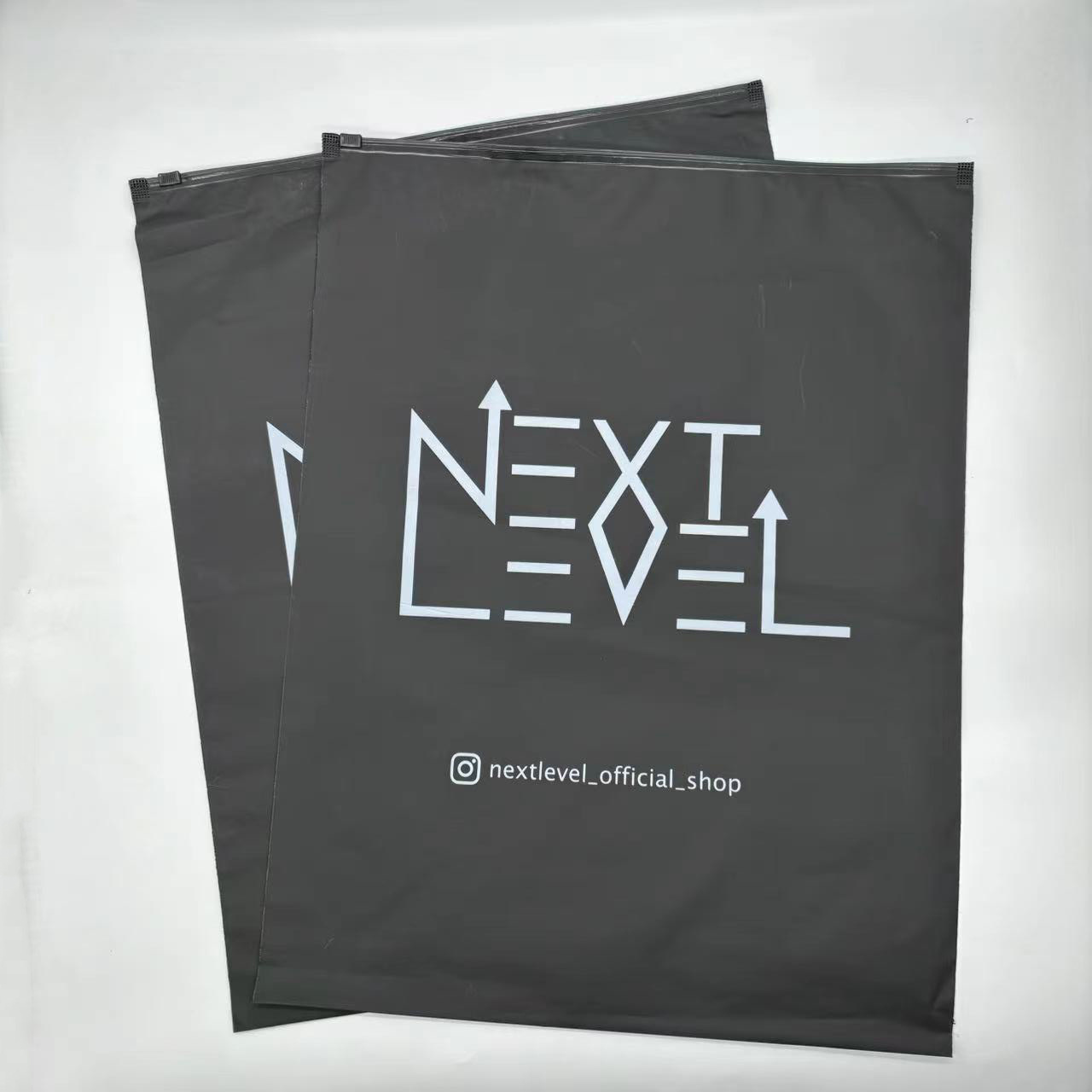 Custom LOGO Black T-Shirt Zipper Bag Plastic Packing Bags Ziplock Bags Frosted Swimwear Zip Lock