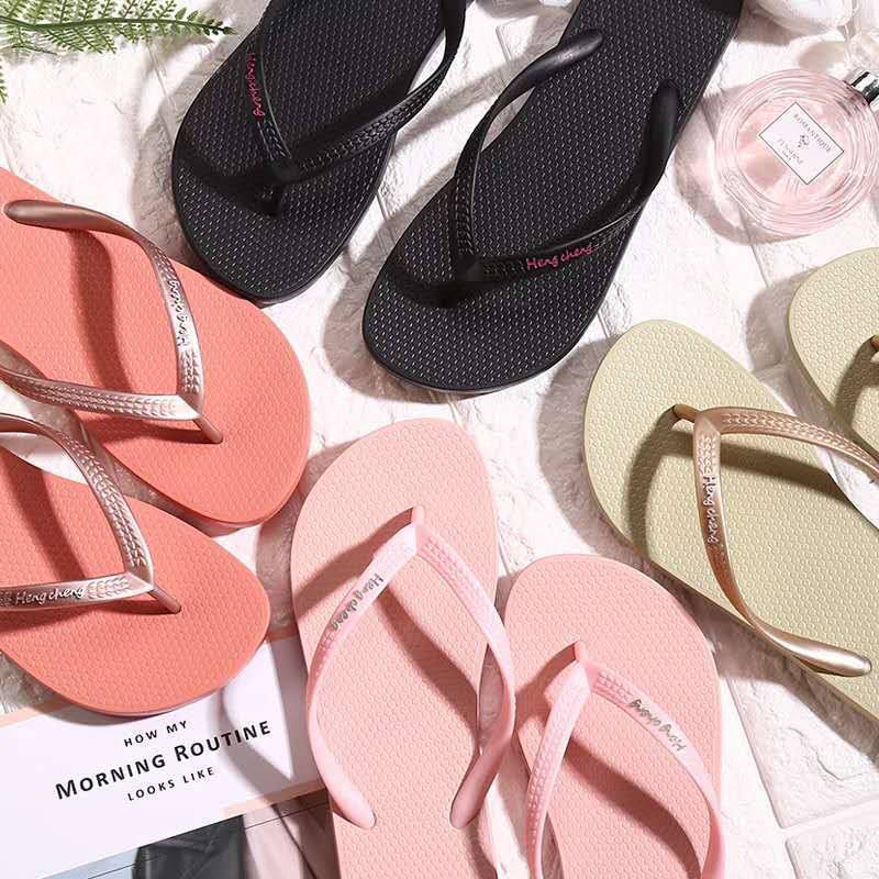 Wholesale PVC Summer Beach Cheap Custom Brand Logo Women Slides Outdoor Flip Flops