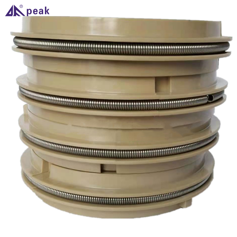 Two half-ring floating labyrinth oil seals for high pressure bearing motors